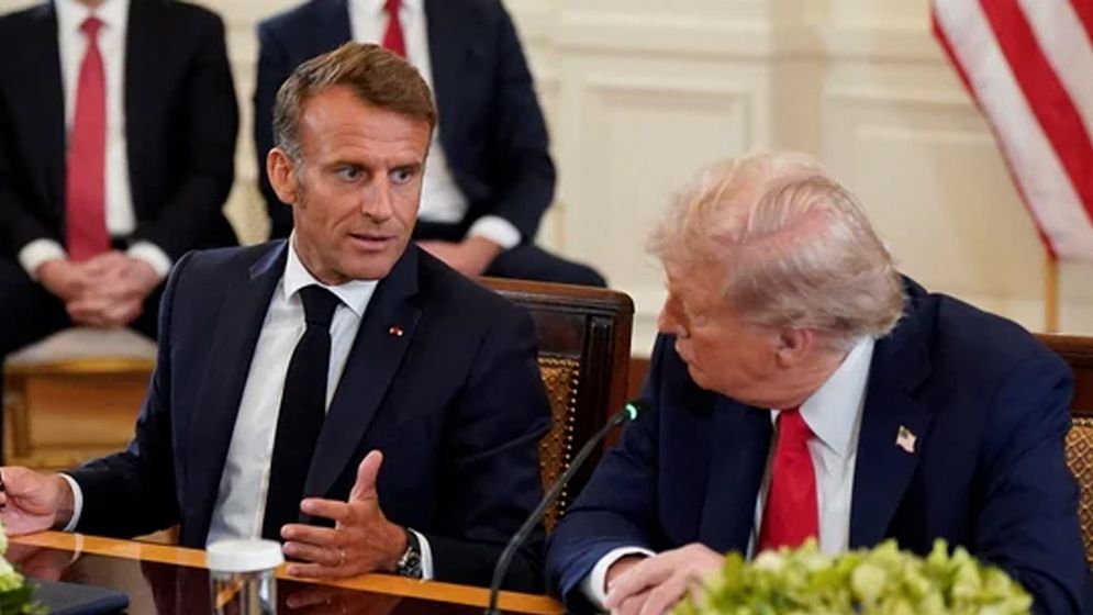 পুতিনের বিরুদ্ধে নিষেধাজ্ঞা বাড়ানোর আহ্বান ফ্রান্সের