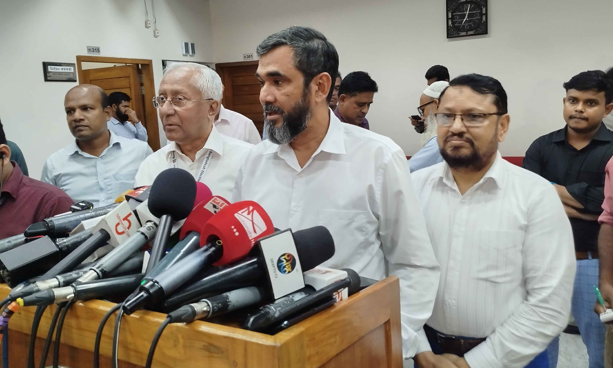 নির্বাচনের রোডম্যাপ ঘোষণা হতে পারে রোববার: ইসি সানাউল্লাহ