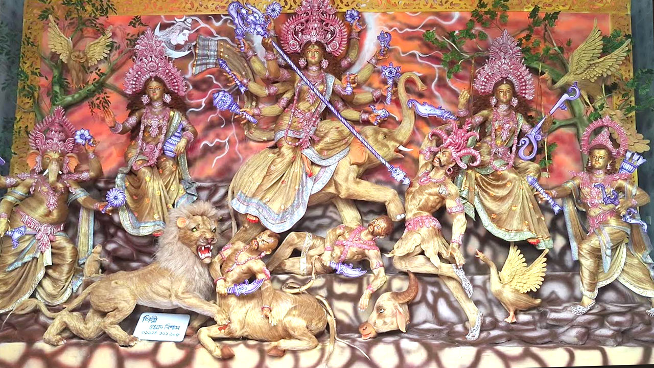 পাটের অভিনব প্রতিমা, মুগ্ধ সবাই