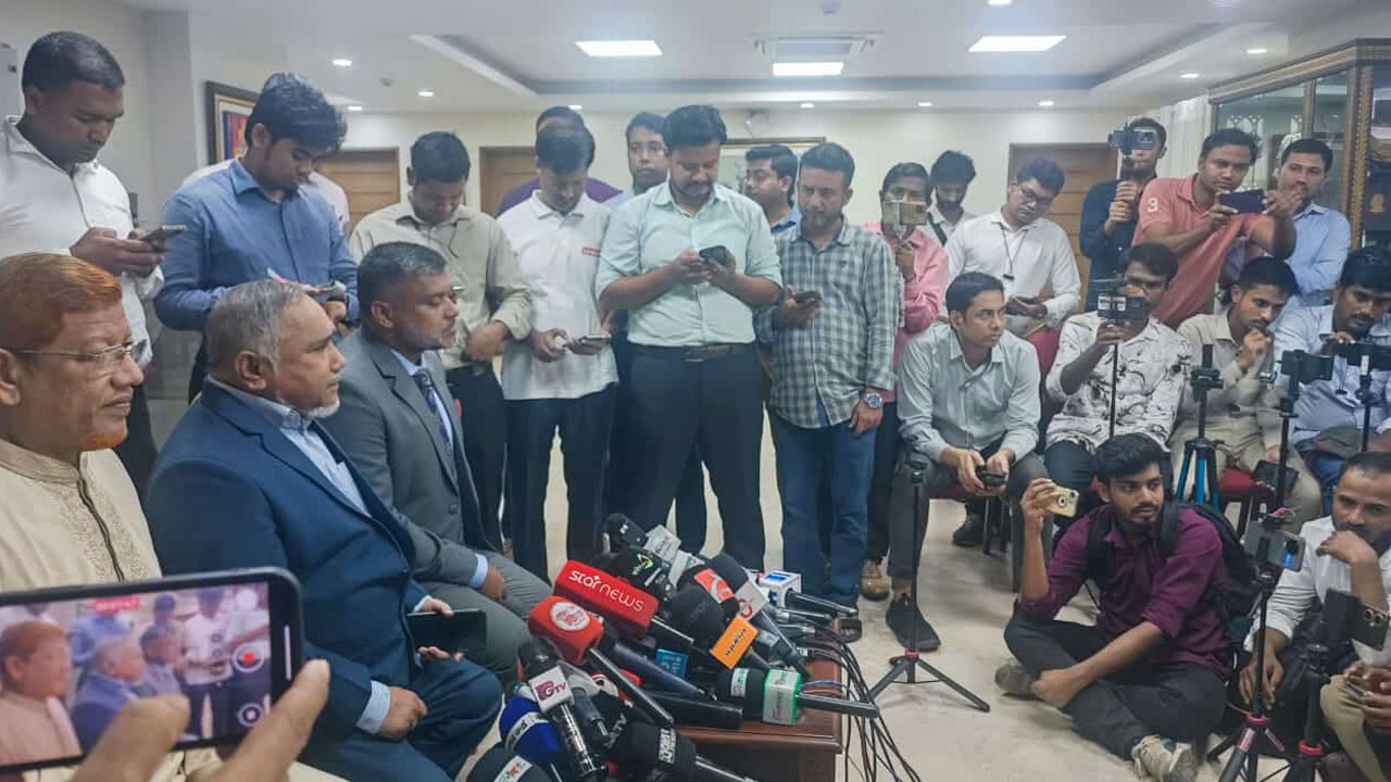 নির্বাচনের আগে গণভোটে অনড় জামায়াতে ইসলামী