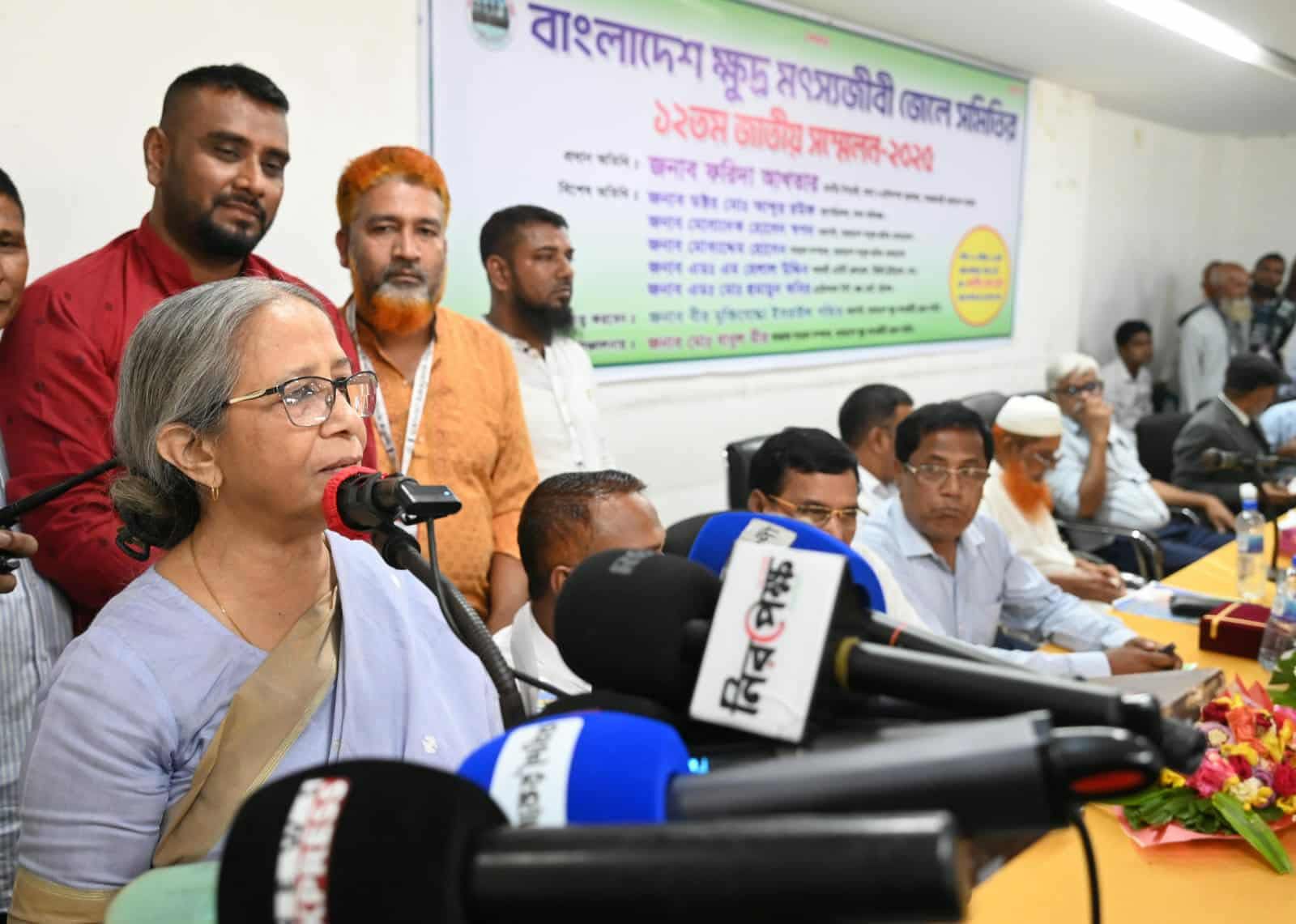 মাছ রক্ষার জন্য মা মাছ ধরা বন্ধ করতে হবে: মৎস্য ও প্রাণিসম্পদ উপদেষ্টা 