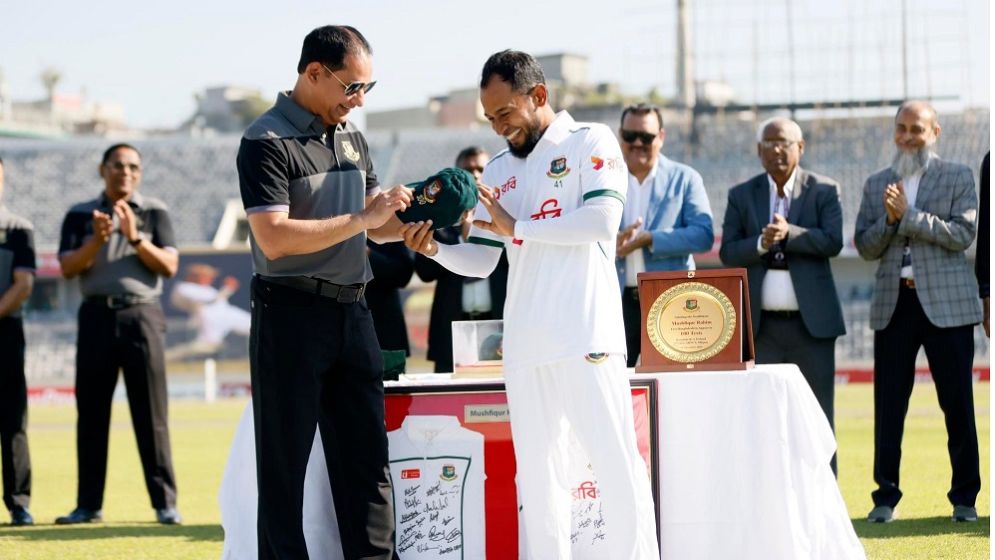 শততম টেস্টে সর্বোচ্চটা দেওয়ার প্রত্যয় মুশফিকের