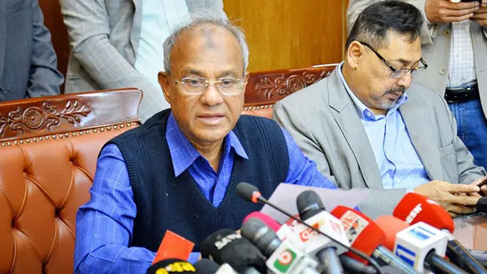 হাদি হত্যাচেষ্টায় জড়িতদের ধরিয়ে দিলে ৫০ লাখ টাকা পুরস্কার ঘোষনা 