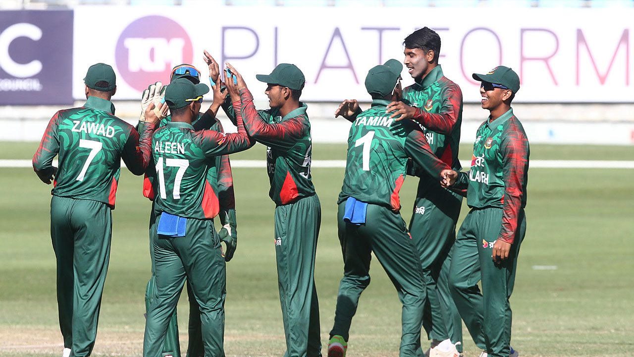 শ্রীলংকাকে হারিয়ে সেমিফাইনালে বাংলাদেশ,লড়বে পাকিস্তানের সাথে 