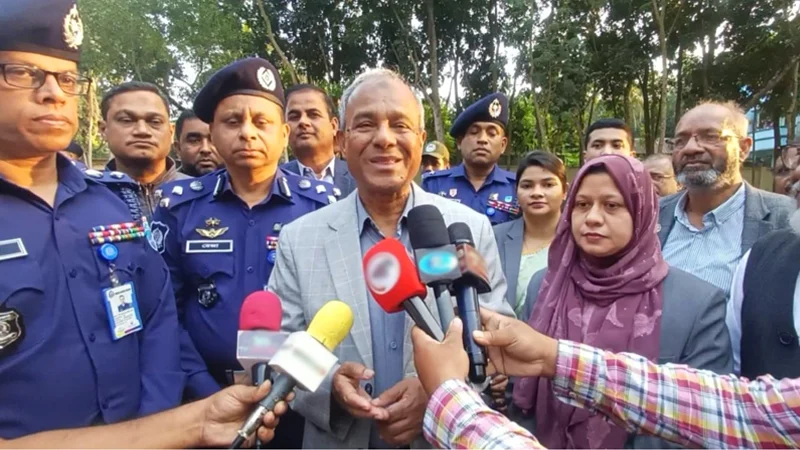 জনগণ নির্বাচনমুখী হলে কেউ বাধা দিতে পারবে না : স্বরাষ্ট্র উপদেষ্টা