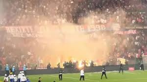 কলম্বিয়ায় ফুটবল ম্যাচে সমর্থকদের সংঘর্ষে পুলিশসহ অন্তত ৫৯ জন আহত হয়েছেন