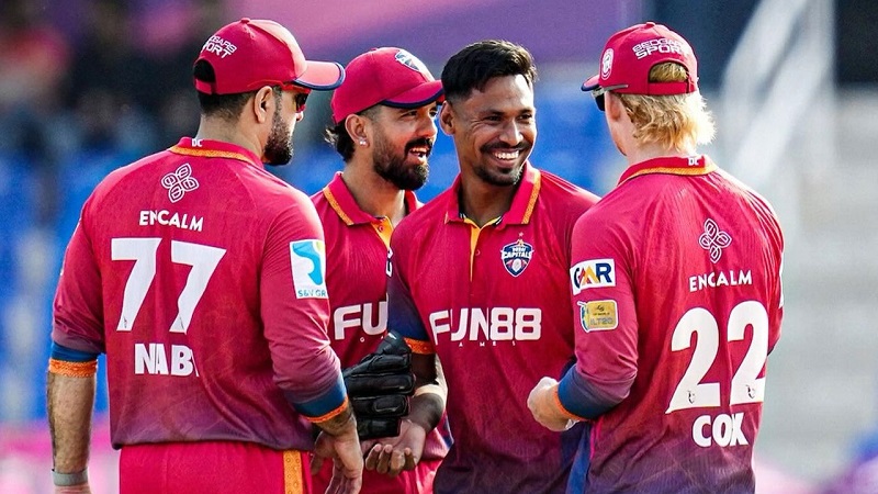 দুর্দান্ত বোলিংয়ে ম্যাচ সেরা মোস্তাফিজ