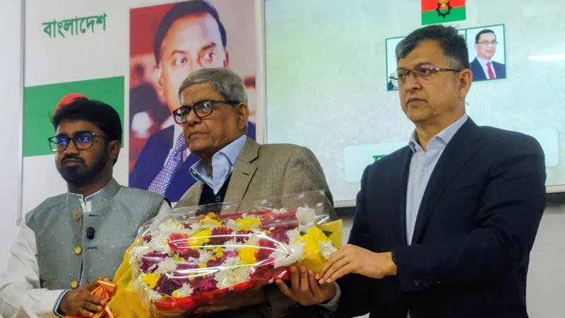 বিএনপিতে যোগ দিলেন গণঅধিকার পরিষদের রাশেদ খাঁন