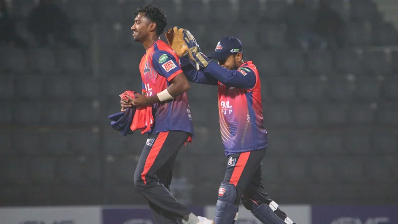 নোয়াখালীকে অল্প রানে আটকাল রাজশাহী 